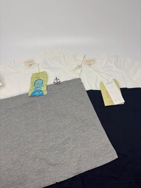 OCEANKIDS White, Gray & Navy Colorblock Short Sleeve Tees - 2-Pack